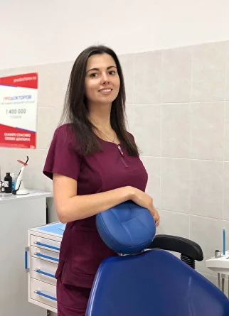 стоматолог